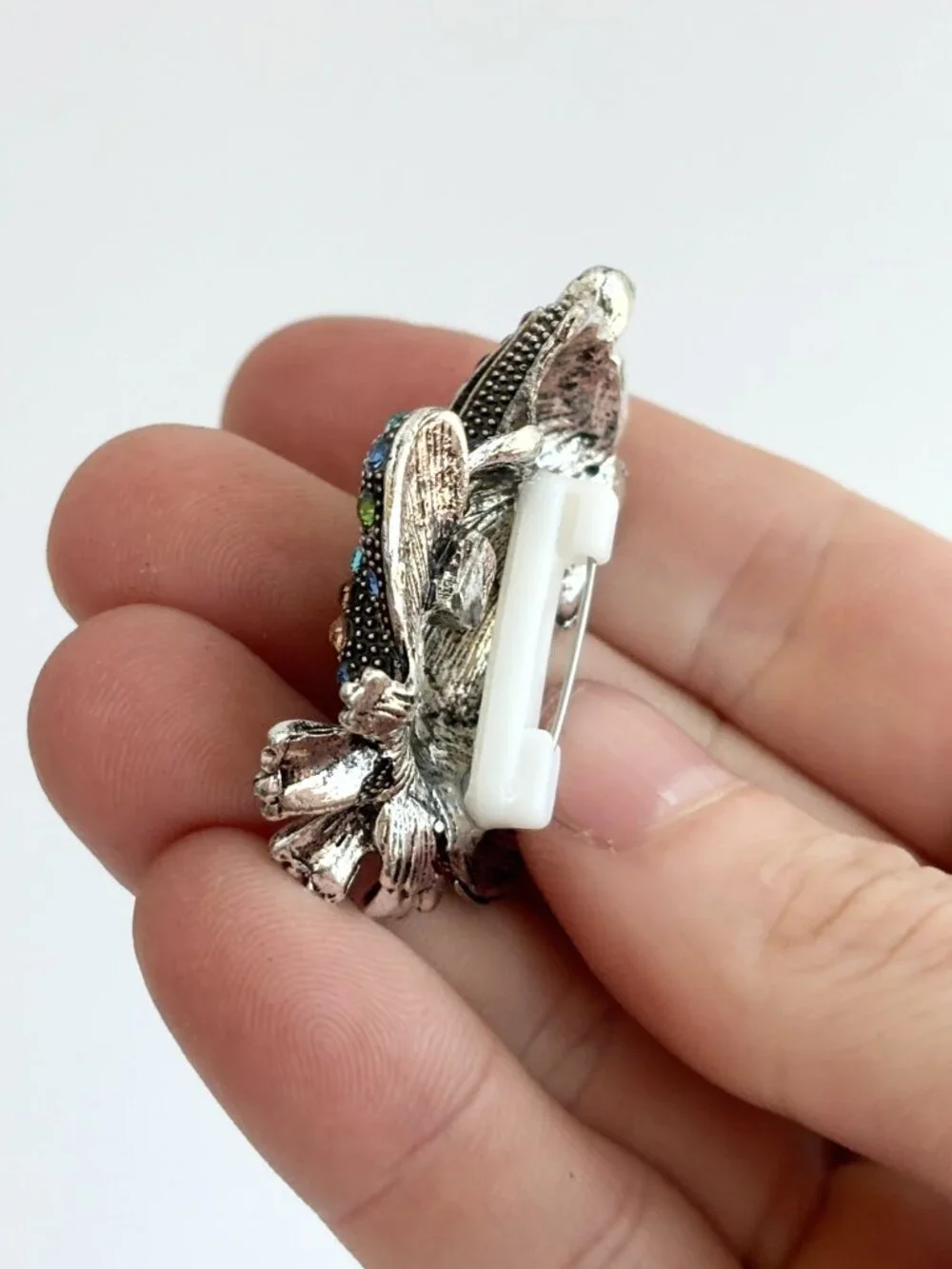 Frog Figural Rainbow Rhinestone Silver Toned Vintage Inspired Brooch Pin